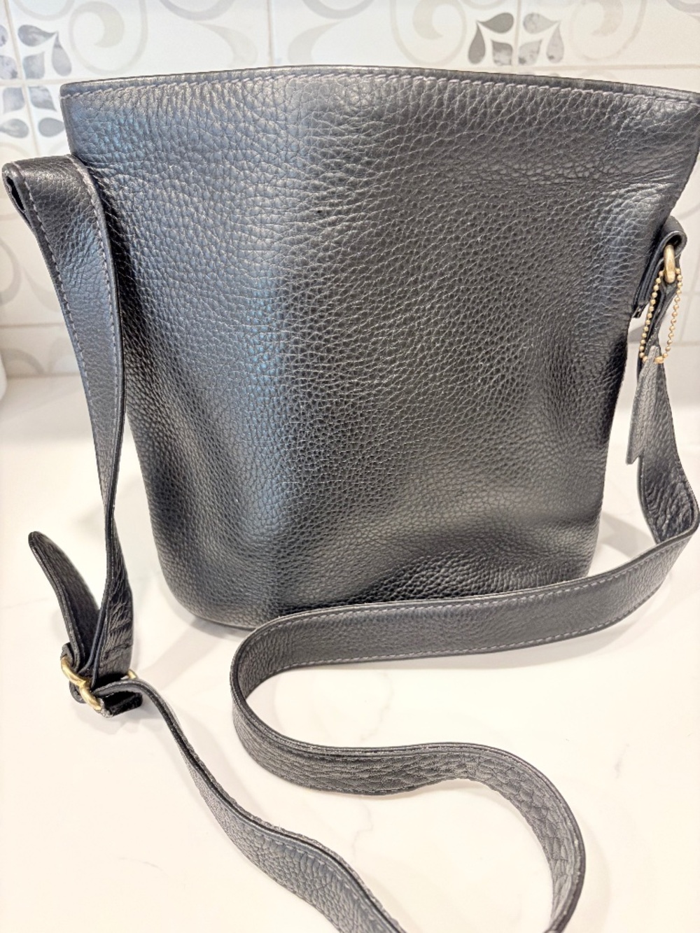 COACH Vintage Black Pebbled Leather Bucket crossbody bag